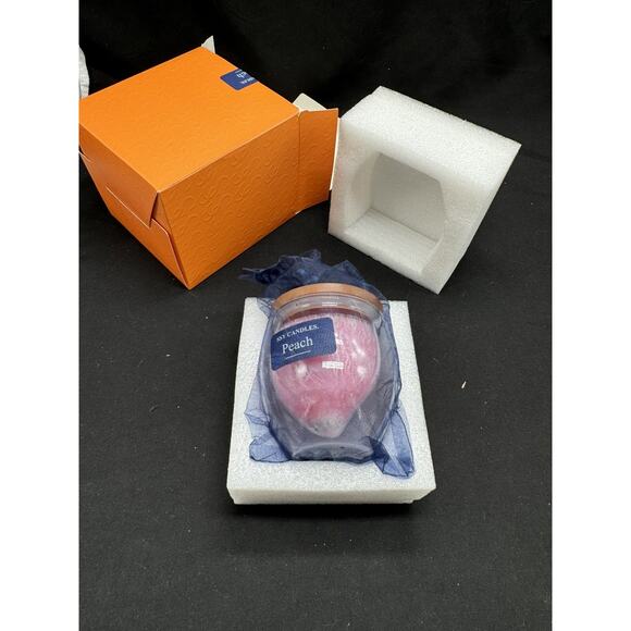 SSY Candles Wood Wick Hand Poured Peach Scented Candle NIB - Picture 1 of 14